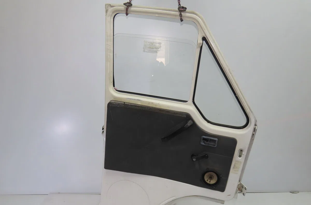 Porte avant gauche RENAULT MASTER I 1989 occasion