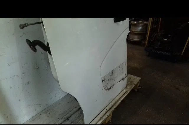 Porte avant gauche Renault MASTER III Camionnette (FV) 2.3 dci 110 fwd (fv0r, fv0w) (2014) occasion