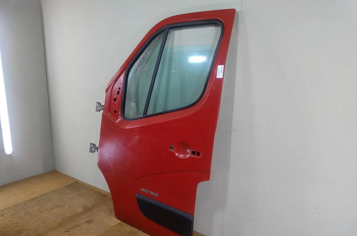 Porte avant gauche Renault MASTER III Camionnette (FV) 2.3 dci 165 rwd (fv0p, fv0u, fv10, fv12) (2014) occasion