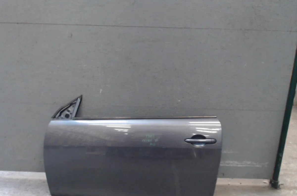 Porte avant gauche RENAULT MEGANE 2  MEGANE 2 PHASE 2 CABRIOLET occasion