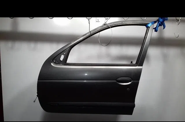 Porte avant gauche Renault MEGANE I (BA0-1_) 1.4 e (ba0e, ba0v) (1996-2003) occasion