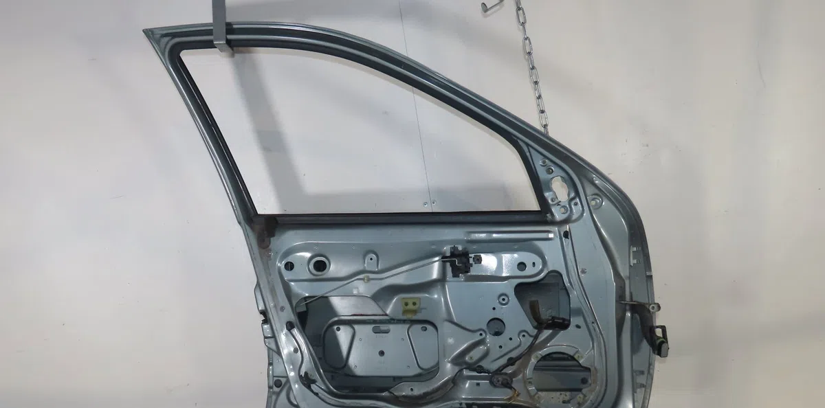 Porte avant gauche Renault MEGANE I (BA0-1_) 1.6 e (ba0f, ba0s) (1996-1999) occasion