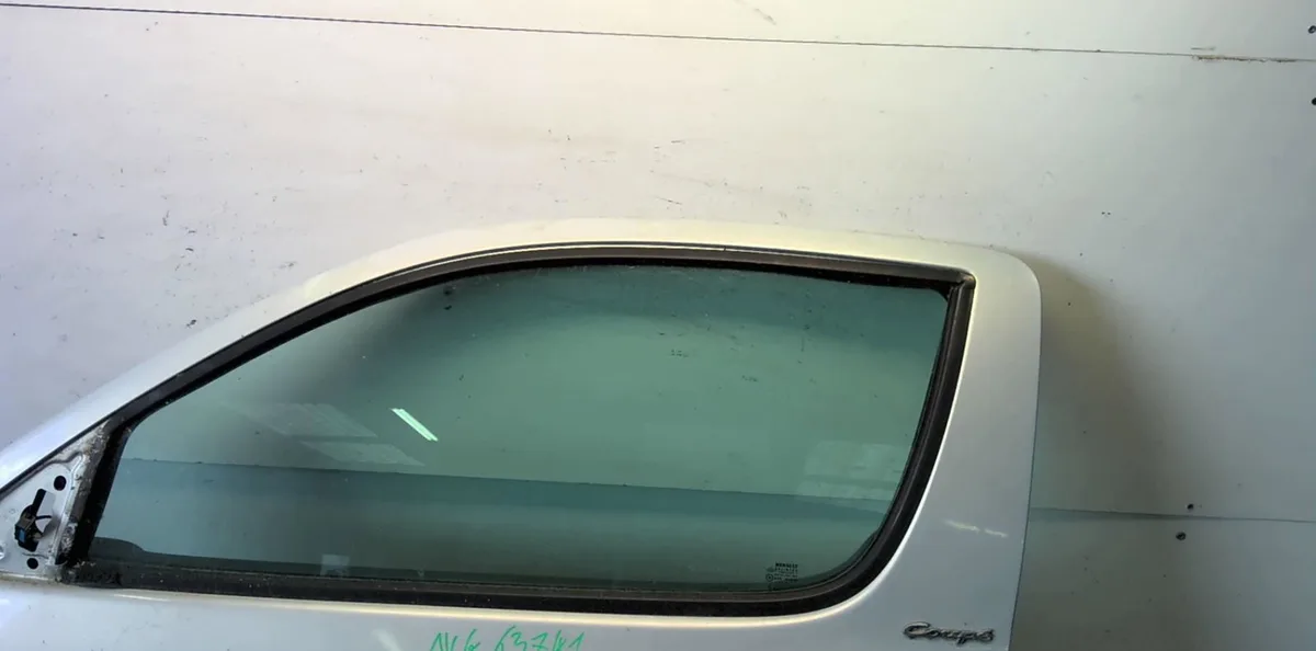 Porte avant gauche Renault MEGANE I Coupé (DA0-1_) 1.6 16v (da0b, da04, da11) (1999-2003) 2 portes occasion