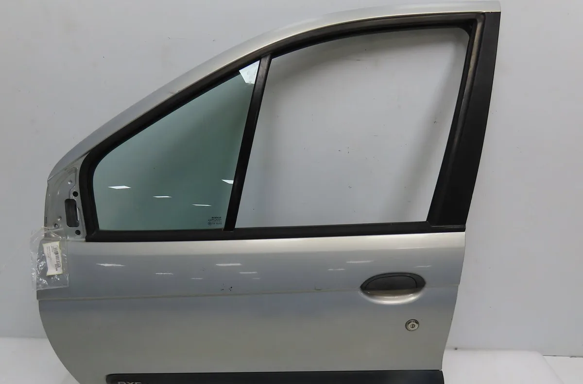 Porte avant gauche Renault SCÉNIC I Monospace (JA0-1_, FA0_) 1.9 dti (ja0n) (1999-2003) occasion