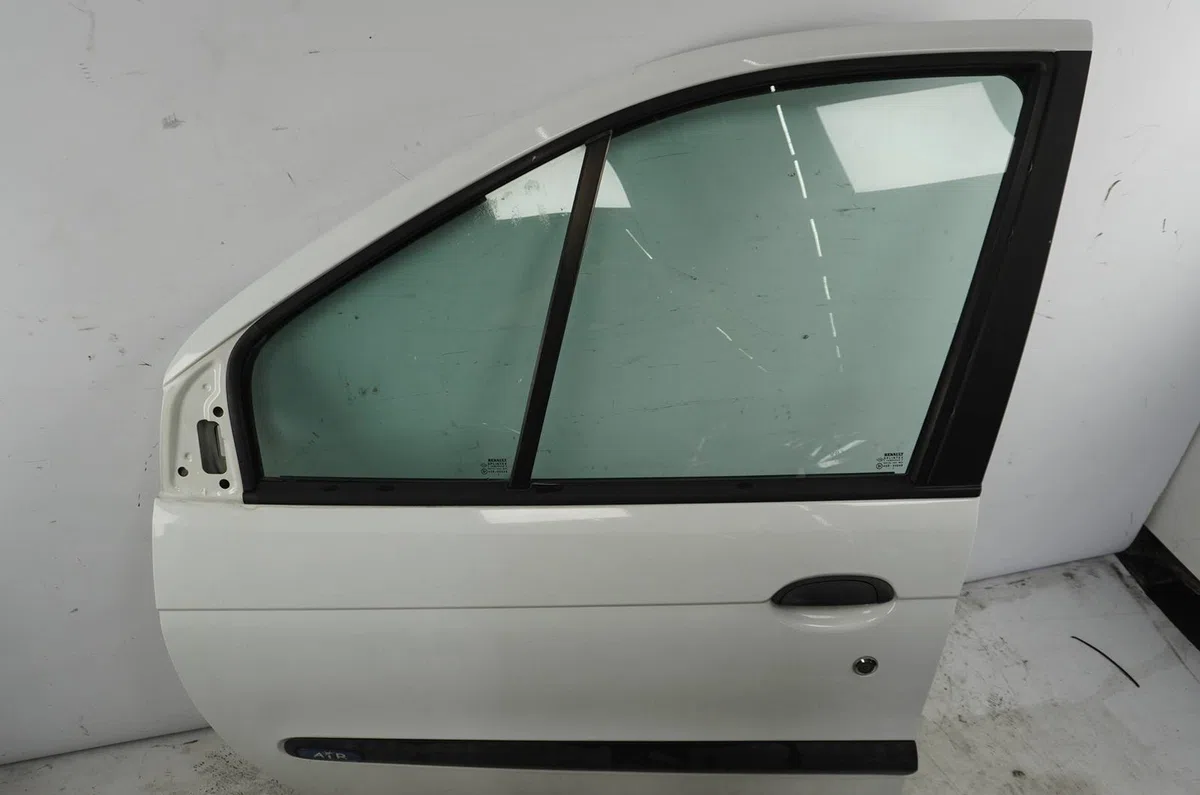 Porte avant gauche Renault SCÉNIC I Monospace (JA0-1_, FA0_) 1.9 dti (ja1u) (2001-2003) occasion