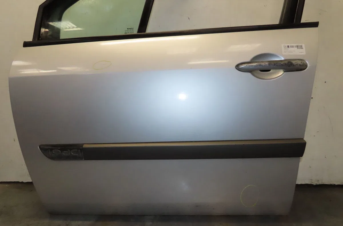 Porte avant gauche Renault SCÉNIC II (JM0-1_) 1.9 dci (2003-2008) occasion