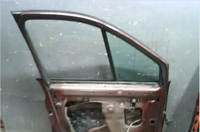 Porte avant gauche Renault SCÉNIC II (JM0-1_) 1.9 dci (jm0g, jm12, jm1g, jm2c) (2003-2006) occasion