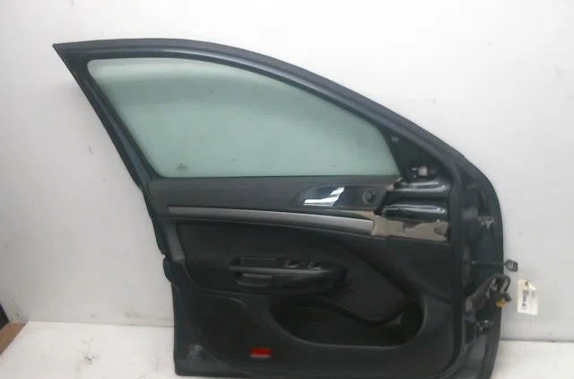 Porte avant gauche Skoda OCTAVIA II (1Z3) 2.0 tdi (2010-2013) occasion