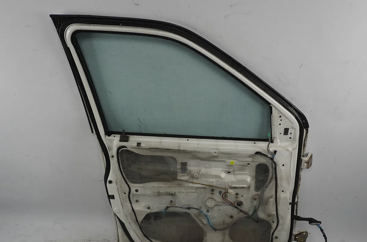 Porte avant gauche Suzuki IGNIS I (FH) 1.3 4wd (rg413) (2000-2003) occasion