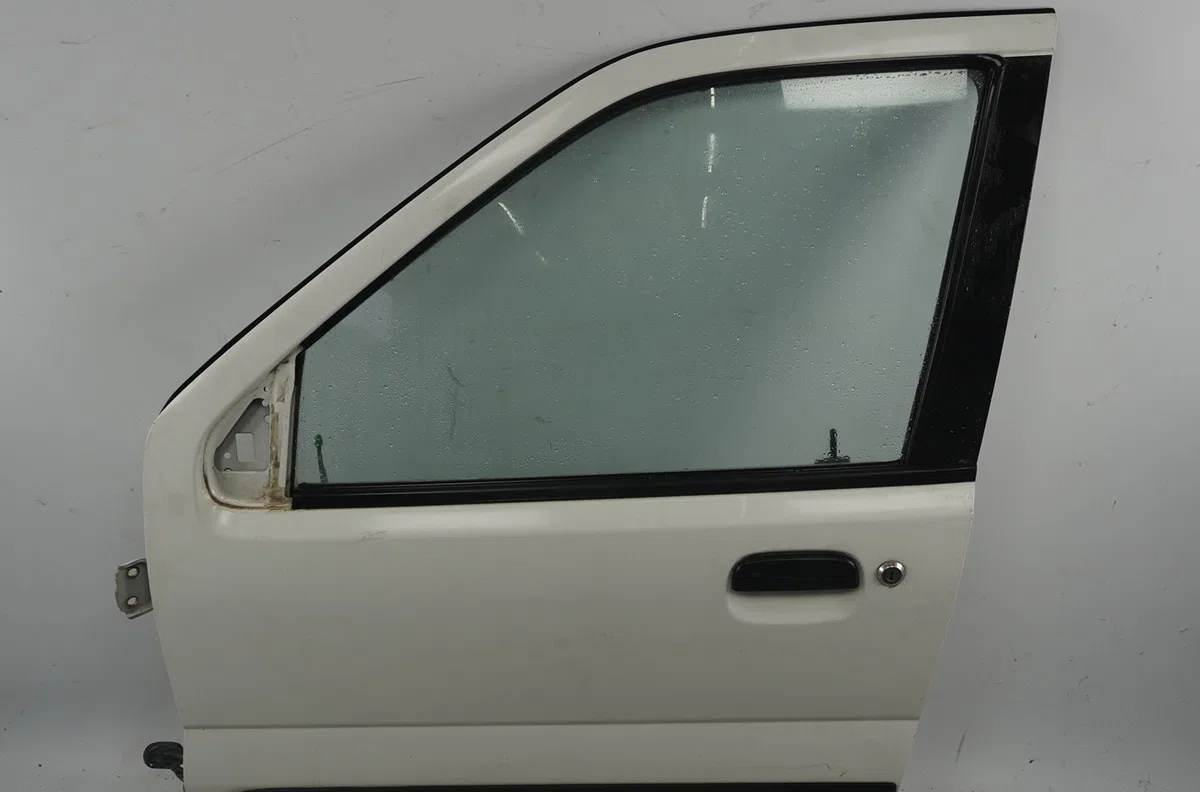 Porte avant gauche Suzuki IGNIS I (FH) 1.3 4wd (rg413) (2000-2003) occasion