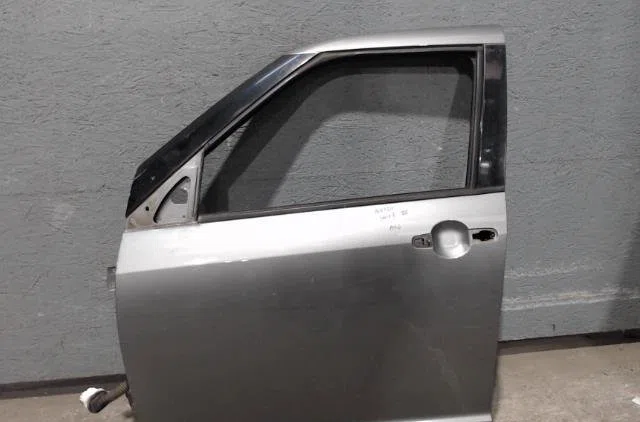 Porte avant gauche SUZUKI SWIFT 3  SWIFT 3 occasion