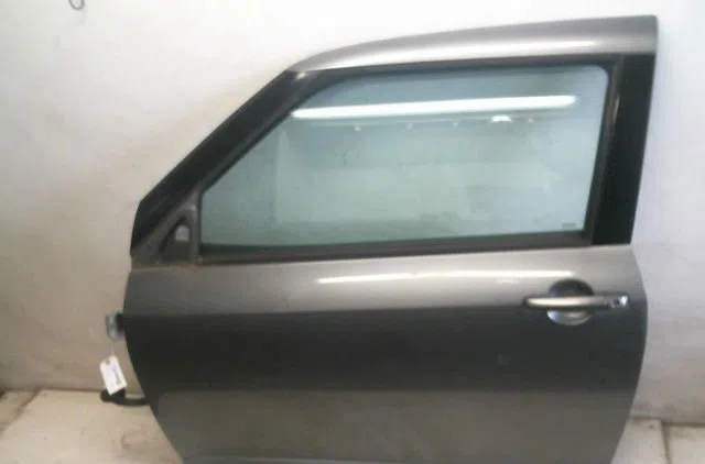 Porte avant gauche Suzuki SWIFT III (MZ, EZ) 1.3 ddis (rs 413d) (2005) 5 portes occasion