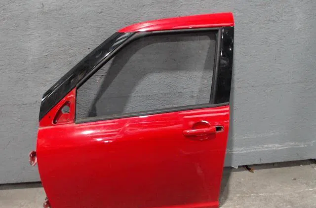 Porte avant gauche Suzuki SWIFT III (MZ, EZ) 1.3 ddis (rs 413d) (2005) occasion