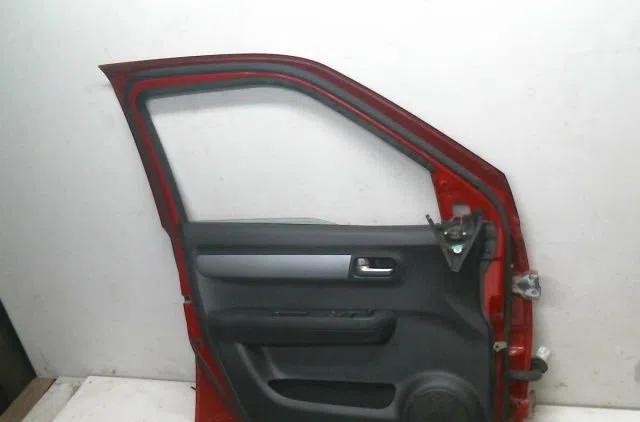 Porte avant gauche Suzuki SWIFT III (MZ, EZ) 1.3 (rs 413) (2005) occasion