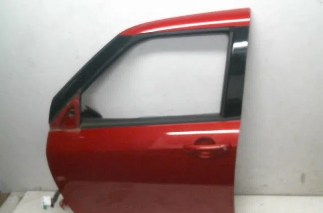 Porte avant gauche Suzuki SWIFT III (MZ, EZ) 1.3 (rs 413) (2005) occasion