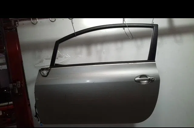 Porte avant gauche Toyota AURIS (_E15_) 2.2 d (ade157_, ade151_) (2006-2012) occasion