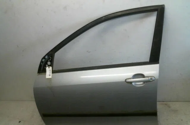 Porte avant gauche Toyota COROLLA (_E12_) 2.0 d-4d (cde120_) (2002-2006) occasion