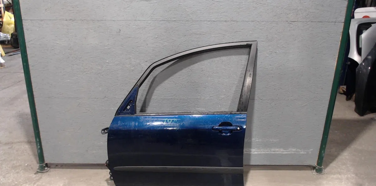Porte avant gauche Toyota COROLLA Verso (_E12_) 1.6 vvt-i (zze121_) (2001-2004) occasion