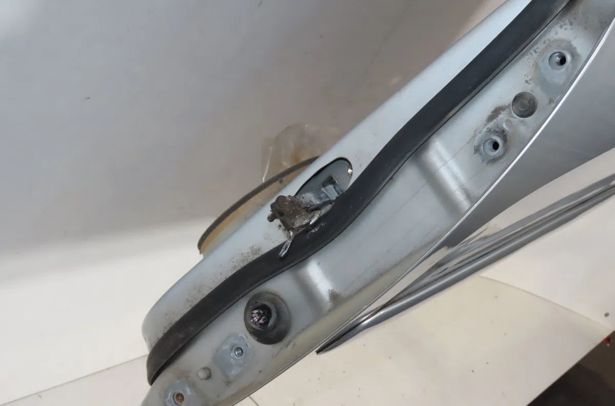 Porte avant gauche Toyota RAV 4 II (_A2_) 2.0 4wd (aca21, aca20) (2000-2005) occasion