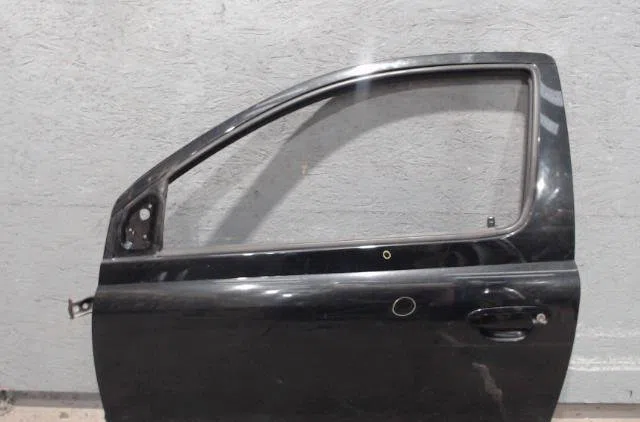 Porte avant gauche TOYOTA YARIS 1  YARIS 1 PHASE 2 occasion