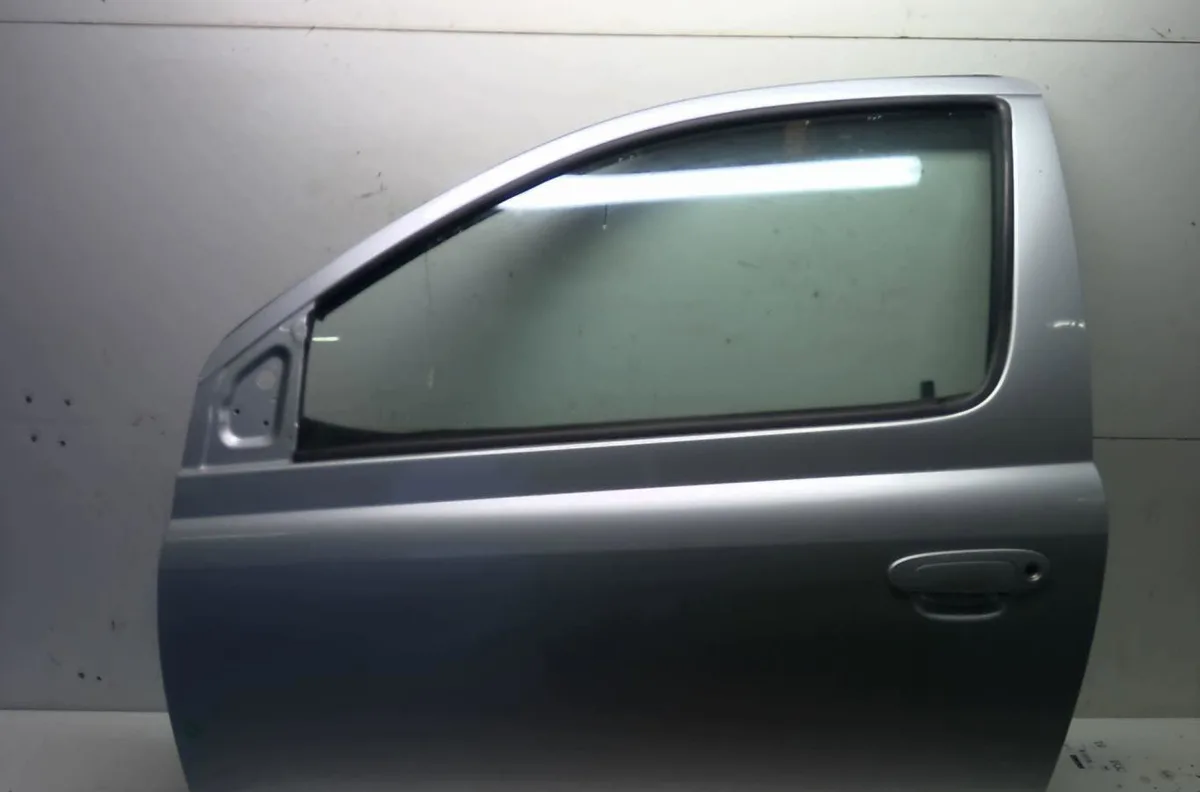 Porte avant gauche Toyota YARIS (_P1_) 1.0 (scp10_) (1999-2005) occasion