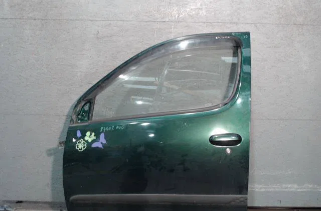 Porte avant gauche TOYOTA YARIS VERSO  YARIS VERSO PHASE 1 occasion