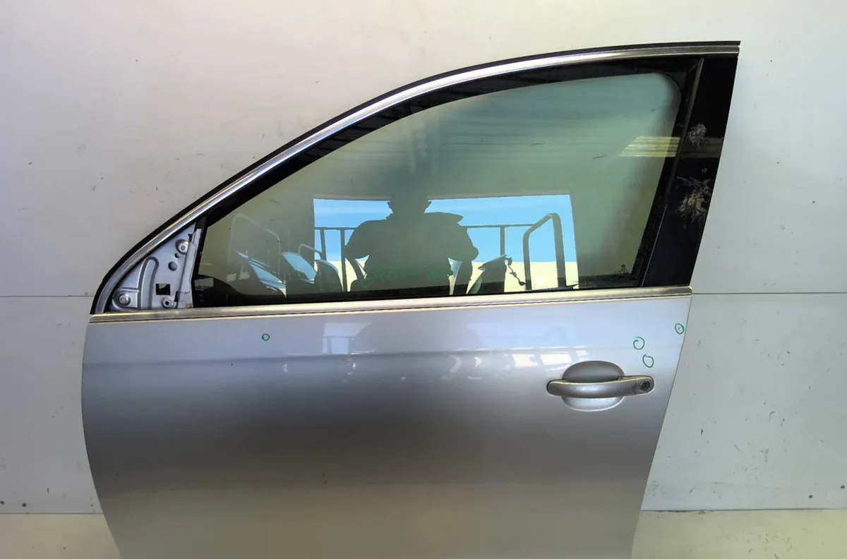 Porte avant gauche Volkswagen JETTA III (1K2) 2.0 tdi 16v (2005-2010) occasion