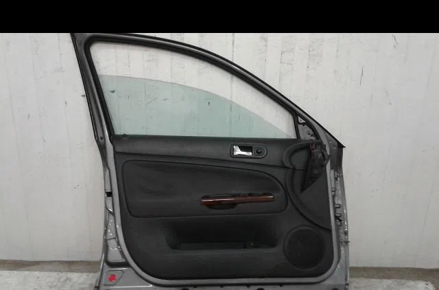 Porte avant gauche Volkswagen PASSAT B5.5 (3B3) 1.9 tdi (2000-2005) occasion