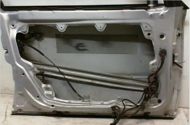 Porte avant gauche VOLKSWAGEN PASSAT IV occasion
