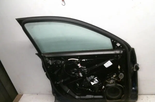 Porte avant gauche Volkswagen TOUAREG (7LA, 7L6, 7L7) 2.5 r5 tdi (2003-2010) occasion