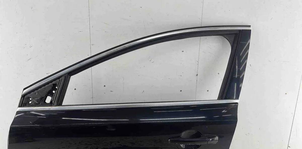 Porte avant gauche VOLVO V 40 2 PHASE 1 BREAK occasion