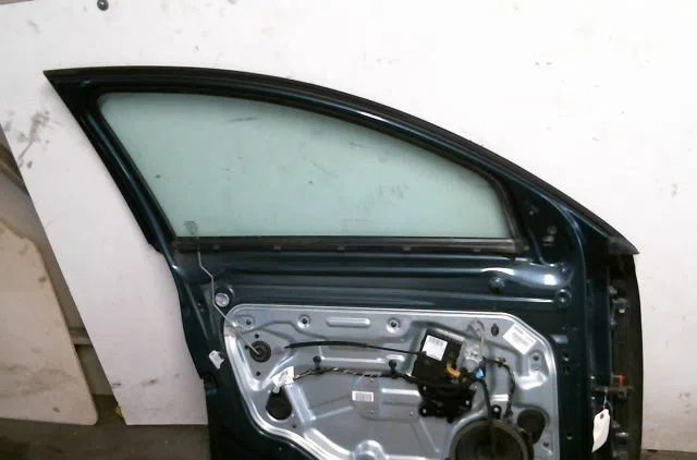Porte avant gauche Volvo V50 (545) 1.6 d (2005-2011) 5 portes occasion