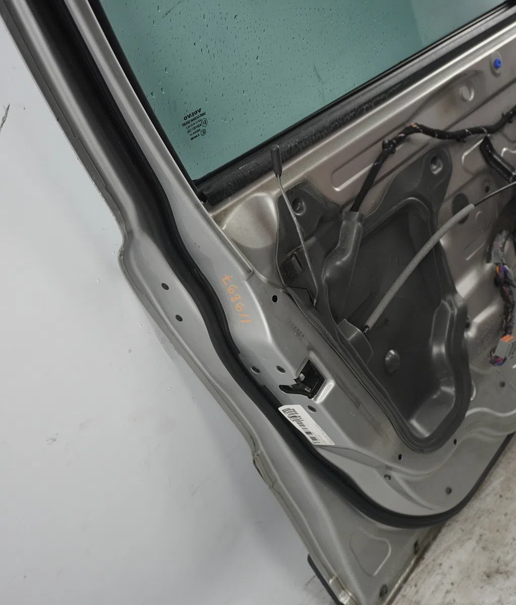 Porte avant gauche Volvo V70 II (285) D5 awd (2002-2007) occasion