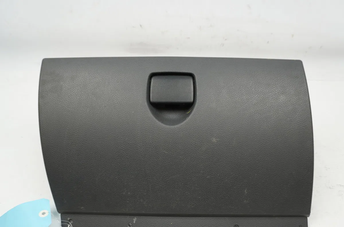 Porte boite a gants Dacia LOGAN (LS_) 1.6 (lsob, lsod, lsof, lsoh) (2004) occasion