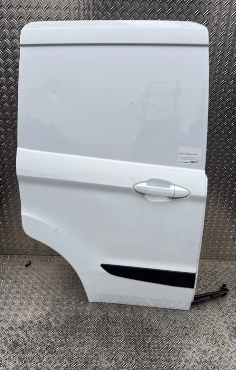 Porte coulissante d Ford TOURNEO COURIER B460 Monospace 1.5 tdci (2014) occasion
