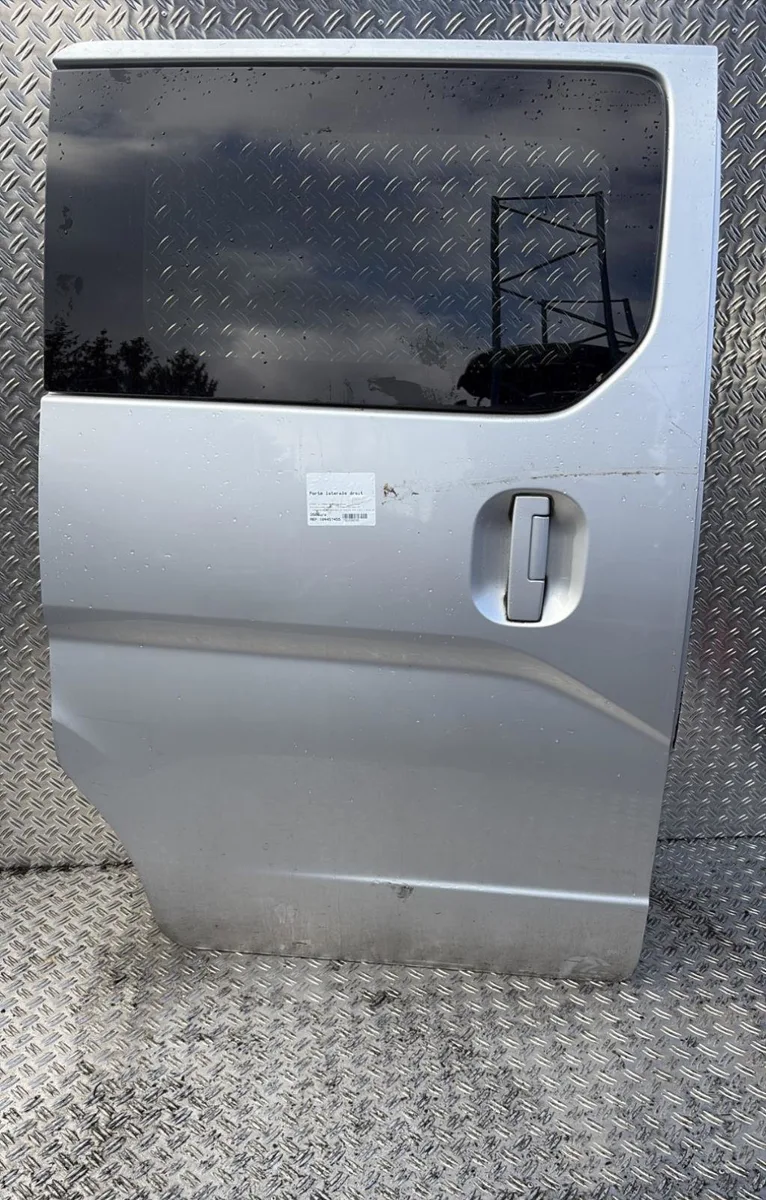 Porte coulissante d Nissan NV200 - EVALIA Autobus-Autocar 1.5 dci 90 (m20, m20m) (2011) occasion