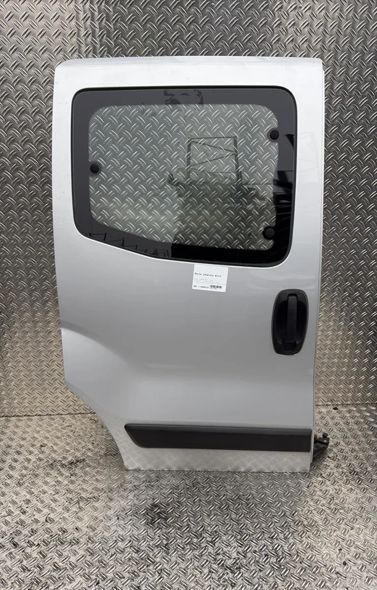 Porte coulissante d Peugeot BIPPER TEPEE 1.3 hdi 75 (2010) occasion