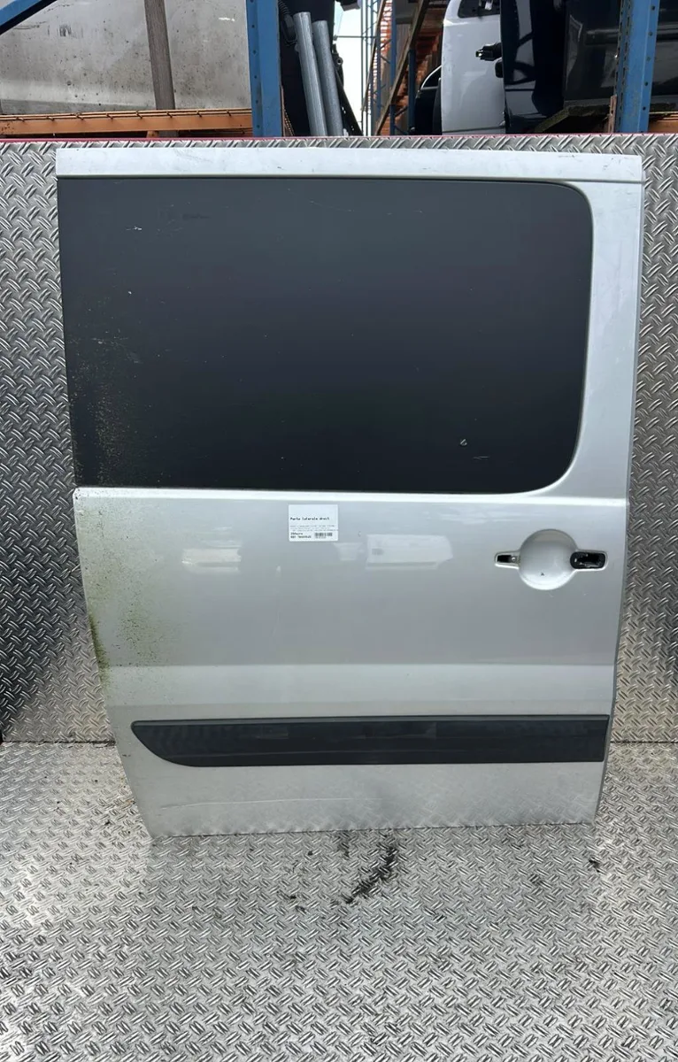 Porte coulissante d Peugeot EXPERT Camionnette (VF3A_, VF3U_, VF3X_) 2.0 hdi 130 (2011) occasion