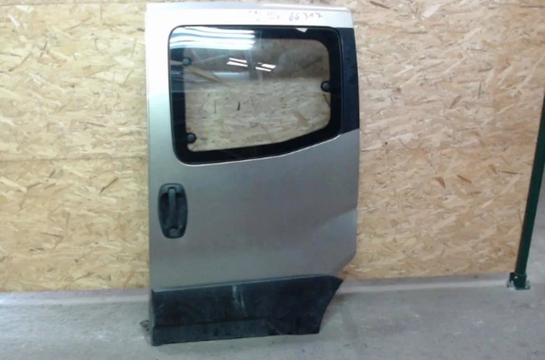Porte coulissante g Citroen NEMO Monospace 1.4 hdi (2009) 5 portes occasion