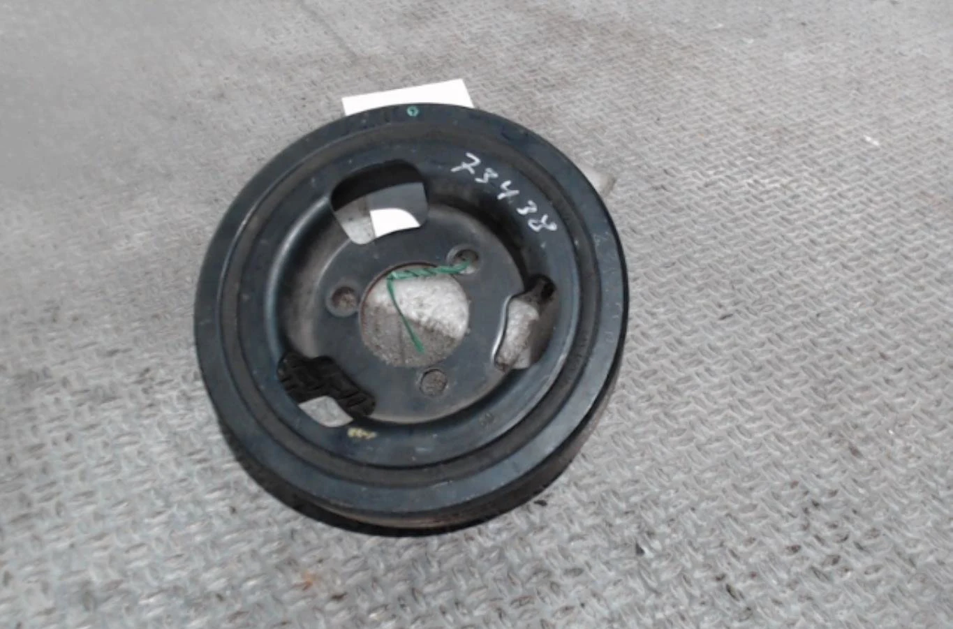 Poulie de vilebrequin Peugeot 207-207 (WA_, WC_) 1.4 16v (2006-2013) 3 portes occasion