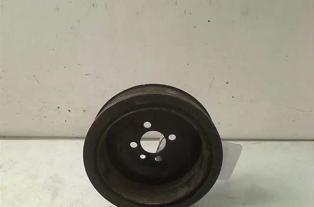 Poulie de vilebrequin VOLKSWAGEN GOLF 2006 occasion