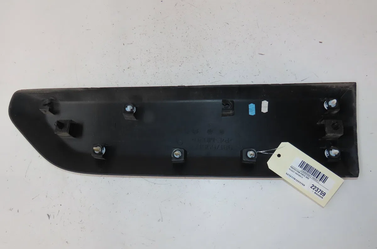 Protection porte ard Peugeot PARTNER Camionnette-Monospace (K9) 1.5 bluehdi 100 (2019) occasion