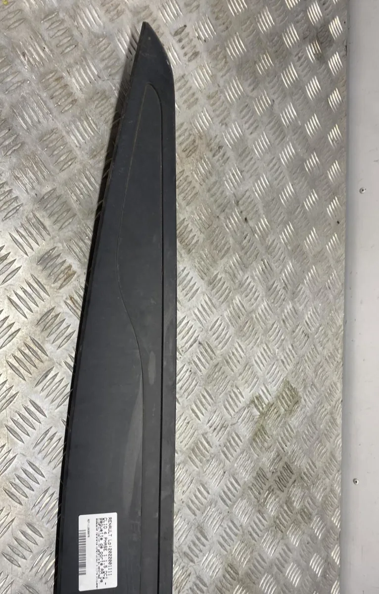 Protection porte ard RENAULT CLIO 4 PHASE 1 occasion