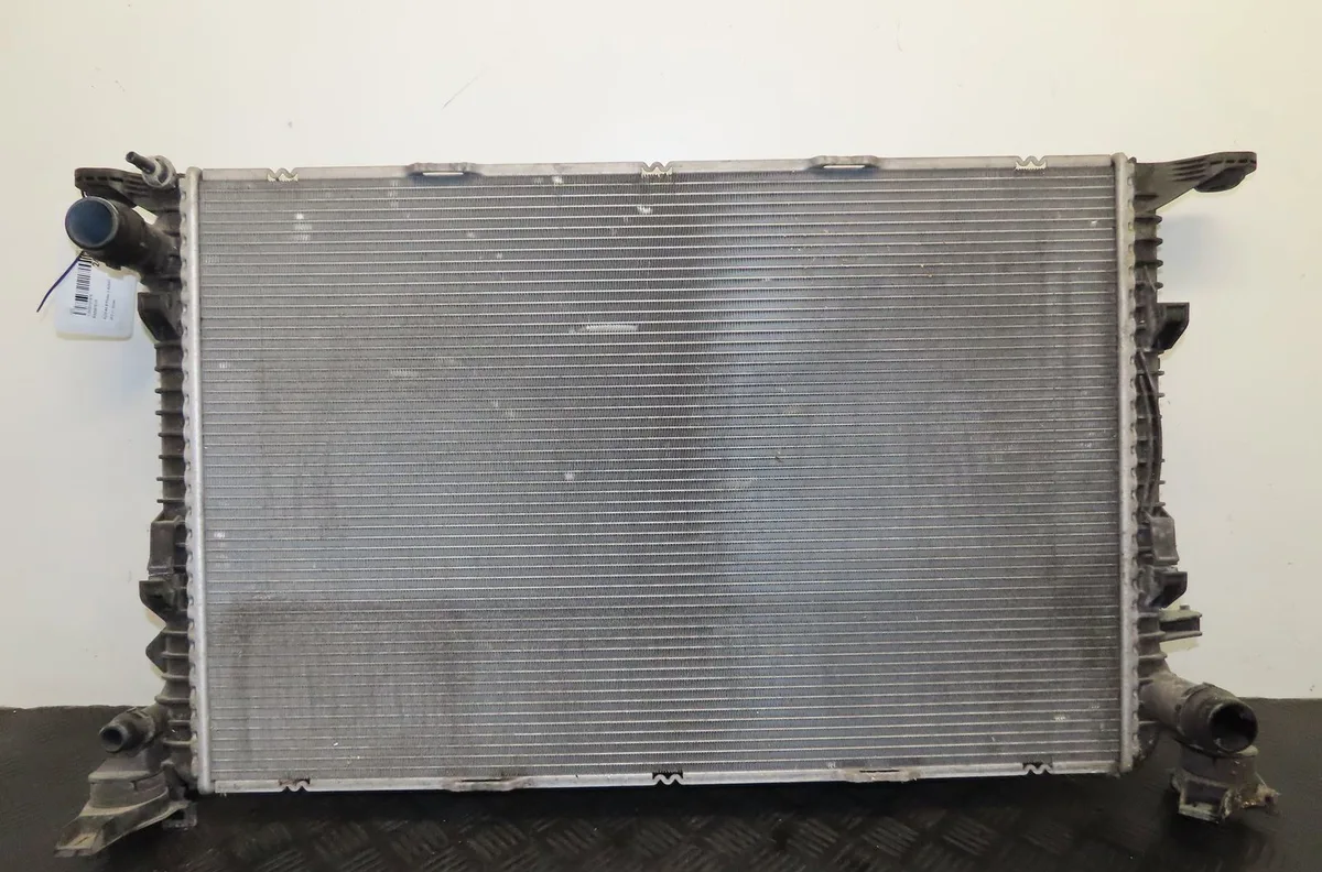 Radiateur Audi A4 B8 Avant (8K5) 3.0 tdi quattro (2011-2015) occasion
