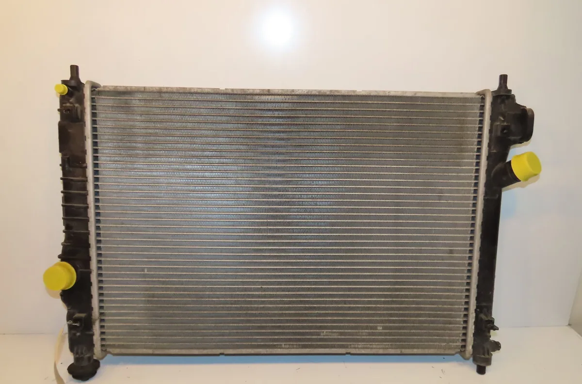 Radiateur Chevrolet AVEO - KALOS 3-5 portes (T250, T255) 1.2 (2008) 5 portes occasion