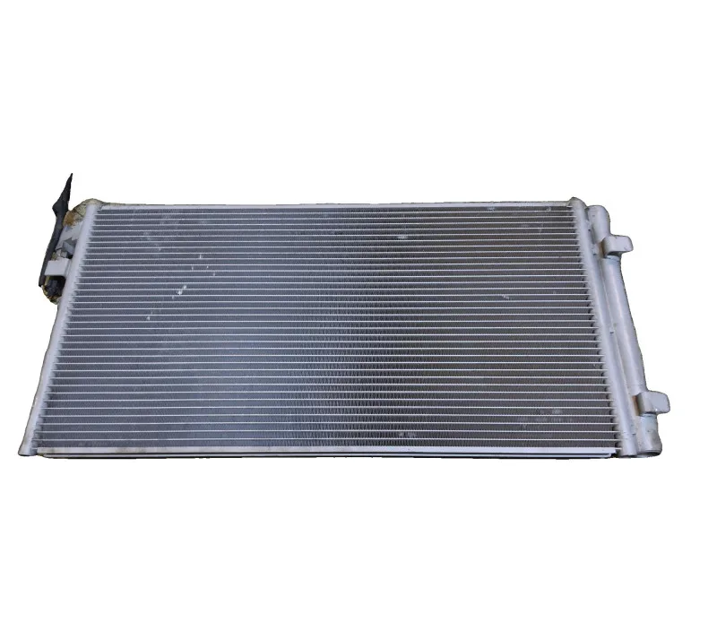 RADIATEUR CLIMATISATION RENAULT MEGANEIII 940160