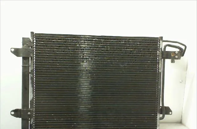 Radiateur - condenseur clim Volkswagen TOURAN (1T1, 1T2) 2.0 tdi 16v (2003-2010) 5 portes occasion