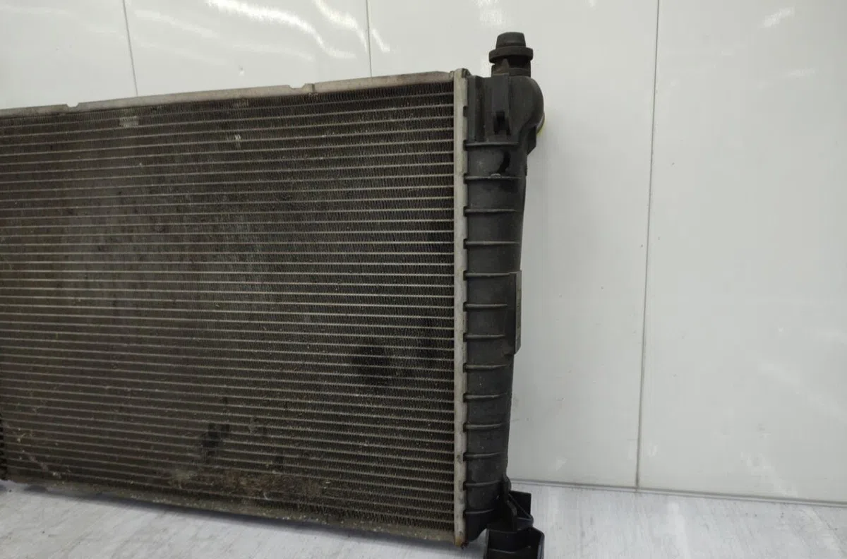 Radiateur FORD FIESTA 4 PHASE 1 occasion