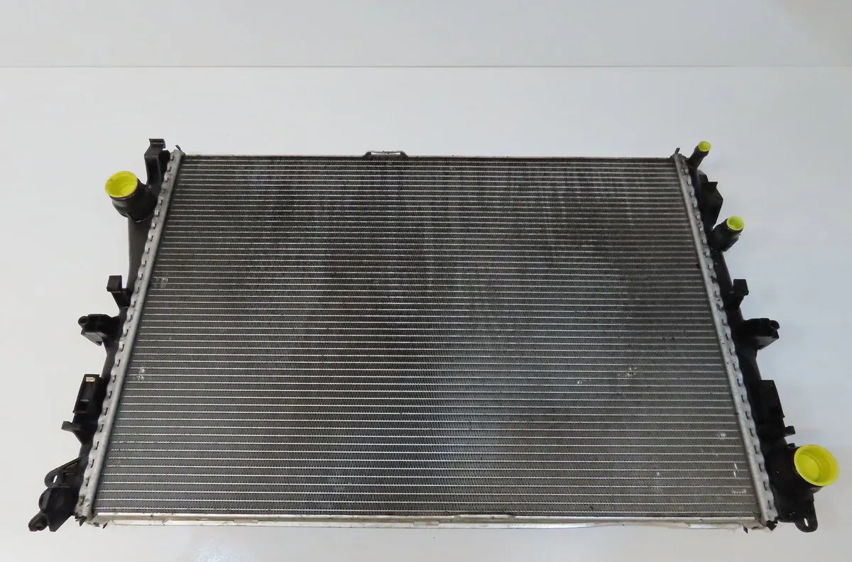 Radiateur Mercedes-benz CLASSE C (W205) C 180 d (205.000) (2018) occasion