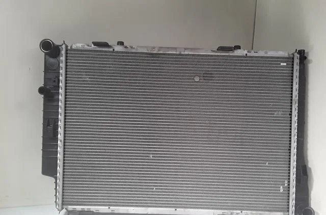 Radiateur Mercedes-benz SLK (R170) 200 kompressor (170.444) (2000-2004) occasion